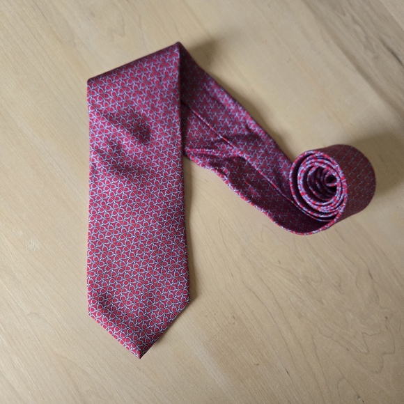 Brooks Brothers Red and Blue Tie - Picture 3 of 6